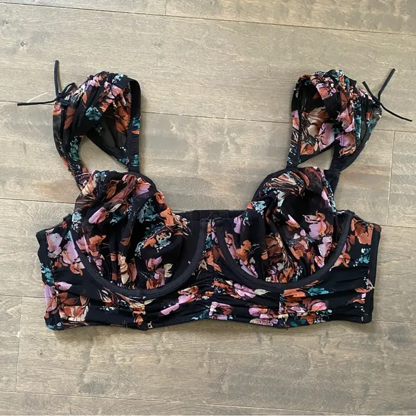 Torrid Curve Dark Floral Ruched Mesh Cap Sleeve Underwire Bra - Image 4