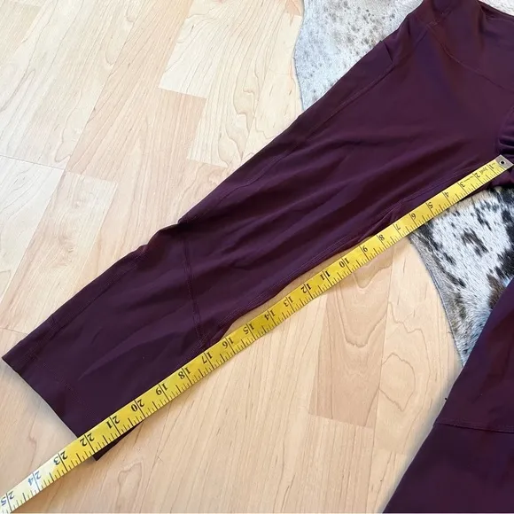 LULULEMON Burgundy Pace Rival‎ High-Rise Crop 22" Athletic Leggings Size 6 - Image 8
