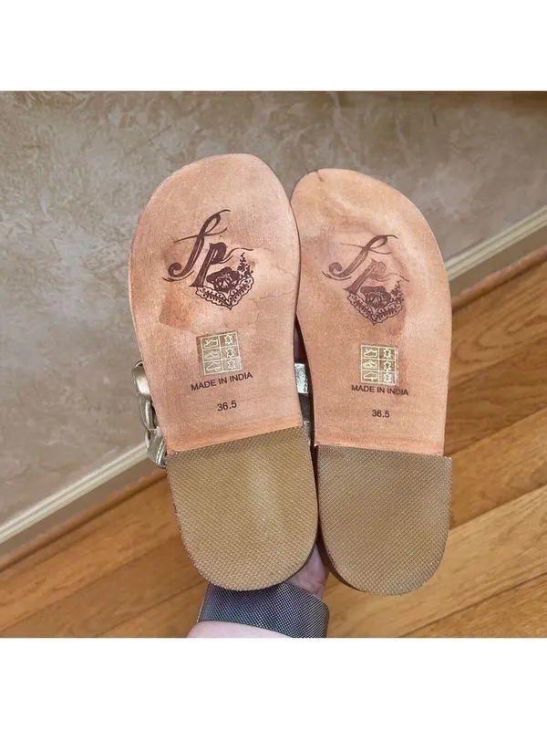 Free people Winding river slip-on flat quilted woven sandals in gold Sz 36.5 - Image 7