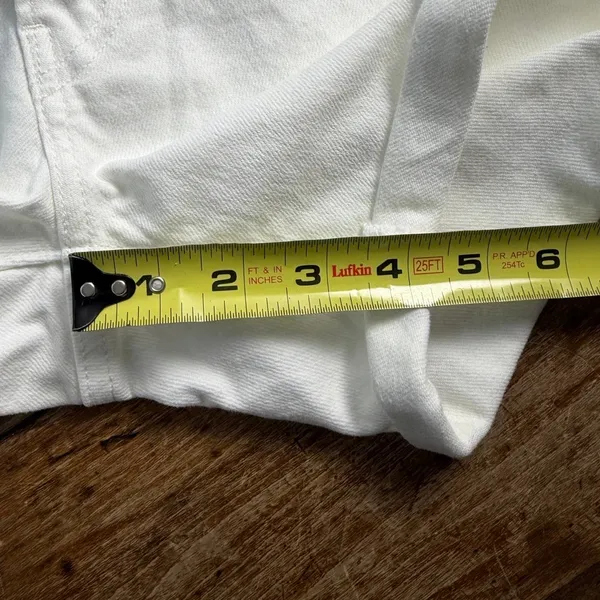 Levi's Mid Length‎ shorts NWT size 27 - Image 4