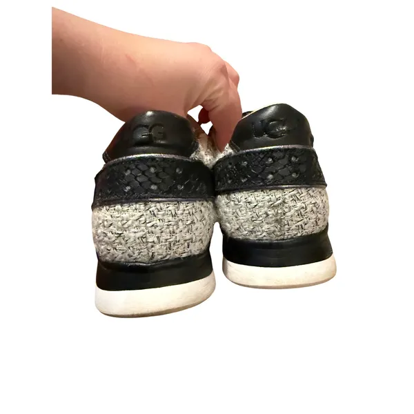 UGG Deaven‎ Woven Leather Sneakers Women's Size 8.5 Black Gray Casual Comfort - Image 6