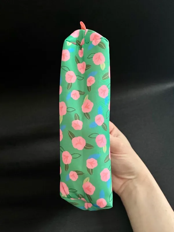 clinique floral print makeup bag pouch - Image 6