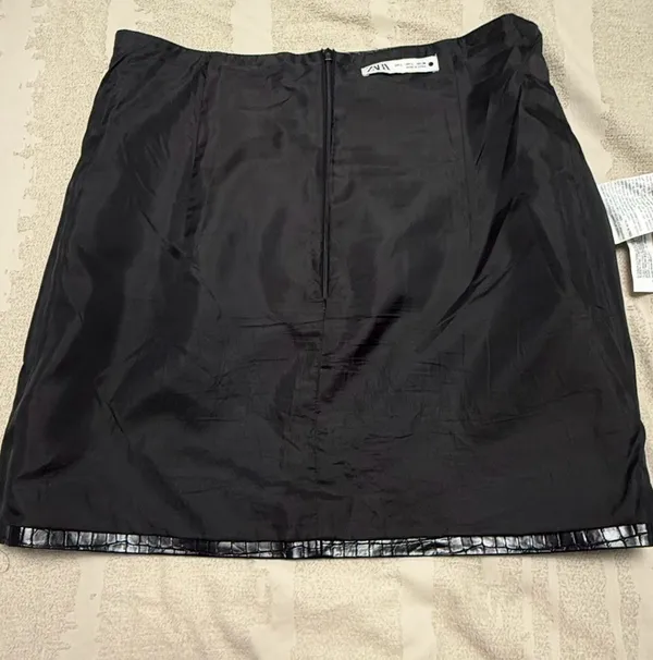 Zara Black Croc Mini Skirt - Size L - Like New - Image 3