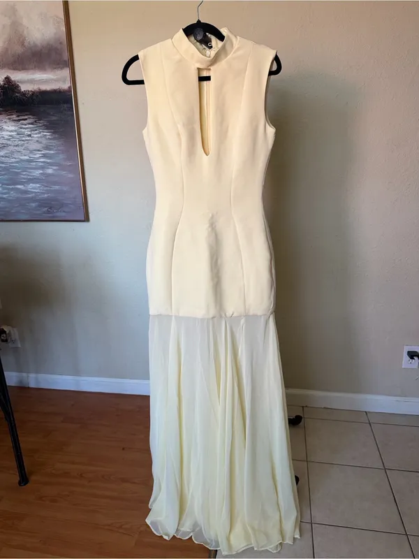 House of CB RAPHAELLA Butter Yellow Keyhole Maxi Dress size M NWOT - Image 5
