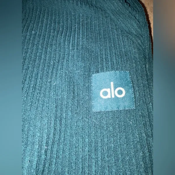 Alo Muse "Midnight Green" Joggers - Image 6