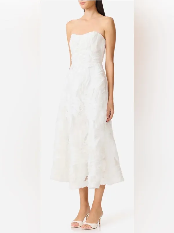 NEW Elliatt Asha 3-D Lace Strapless midi white dress sz XXL - Image 3