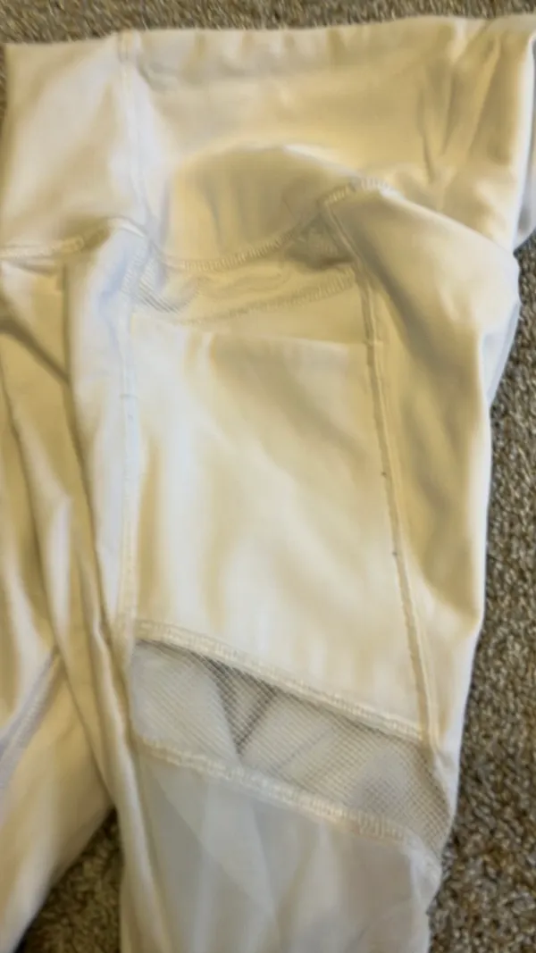 Lululemon White Cropped Leggings With Pockets - Image 5