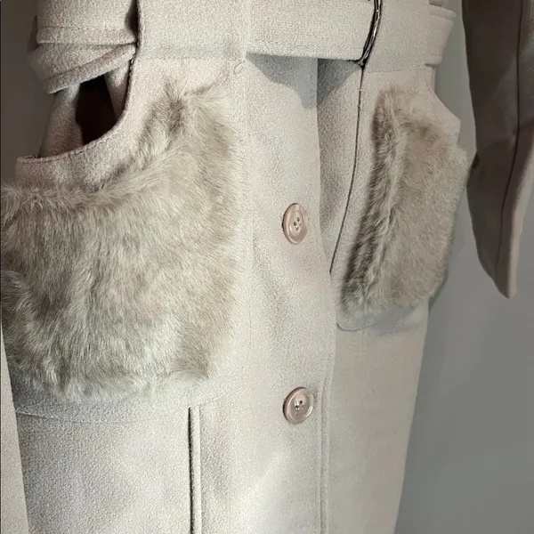 NEW NWT Tan layering coat elegant faux fur pocketed peacoat spring jacket - Image 5