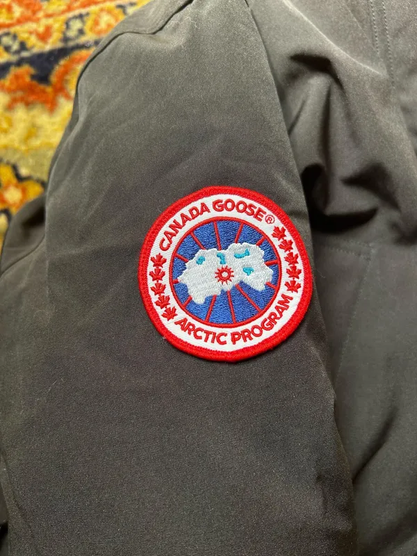 Canada Goose Parka - Image 4