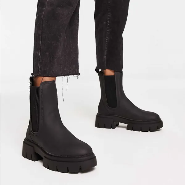 Schuh Black Amaya Split Sole Chunky Chelsea Boots - Image 2