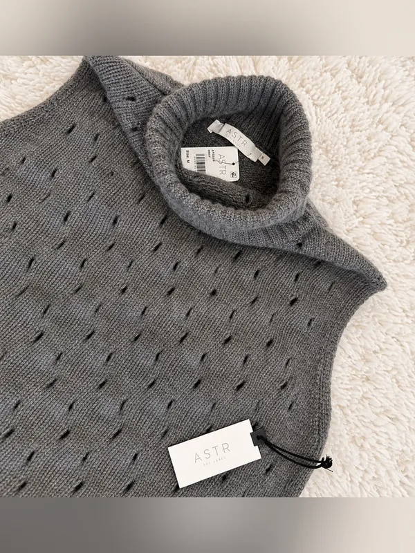 NWT Rare ASTR The Label Pattern Turtleneck Sweater Vest – Grey – M - Image 7
