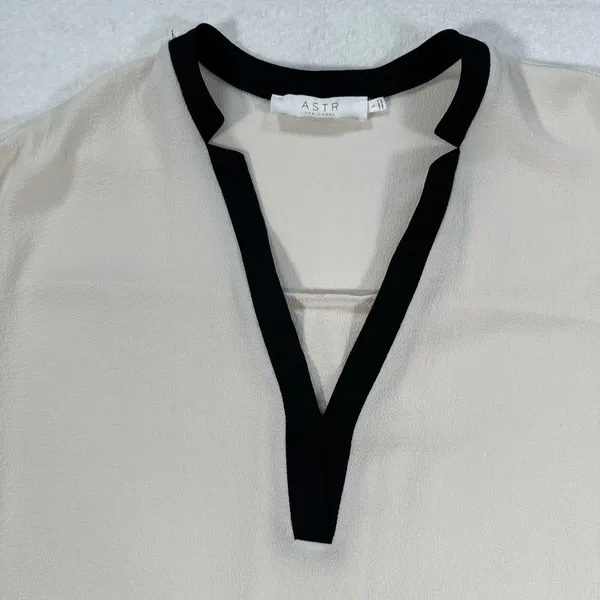 ASTR The Label Mini Dress Women's Small Black White V-Neck Dolman Sleeve Shift - Image 7