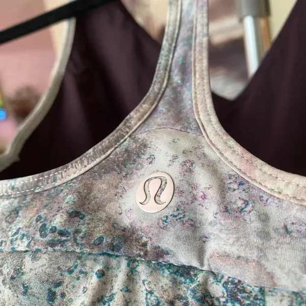 Lululemon‎ reversible retreat bra size 4 new sugar crush purple blue - Image 5