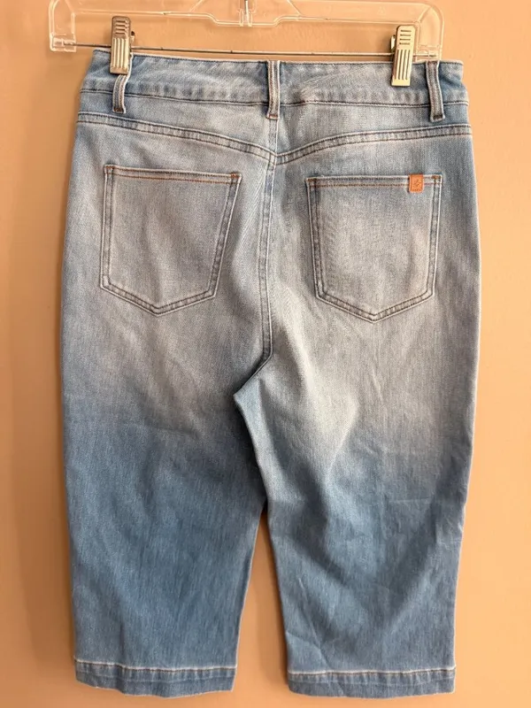 Halara S Womens Light Blue Denim Capri Pants With Front & Back Pockets Size S Re - Image 3