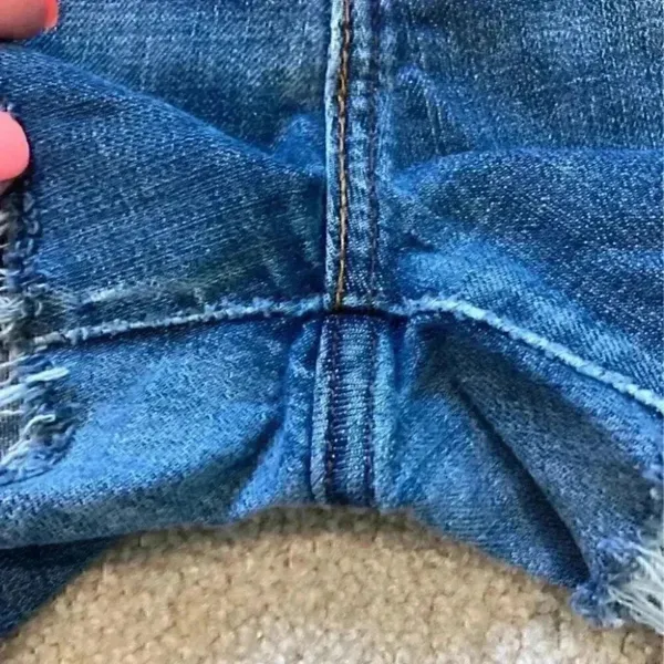 Levi’s jean shorts in size 16R - Image 2