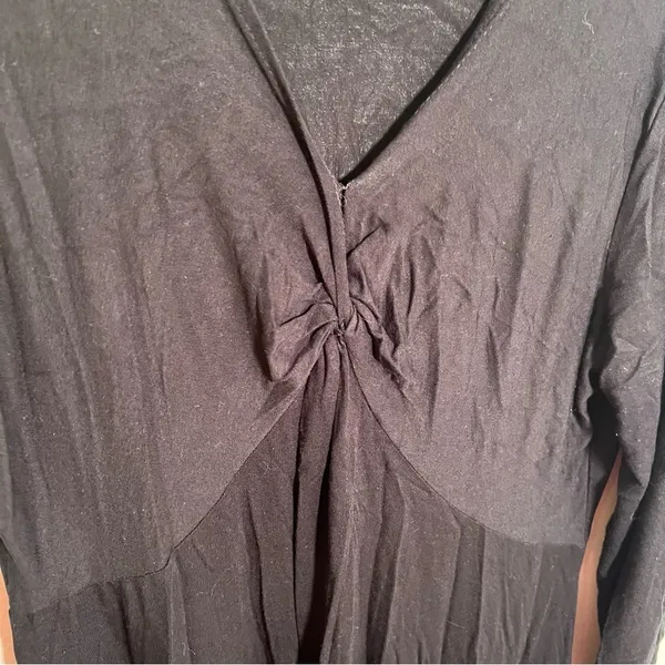 Cupio Women's Size Medium Babydoll Tunic‎ Top Black V-Neck Handkerchief Hem Long - Image 5