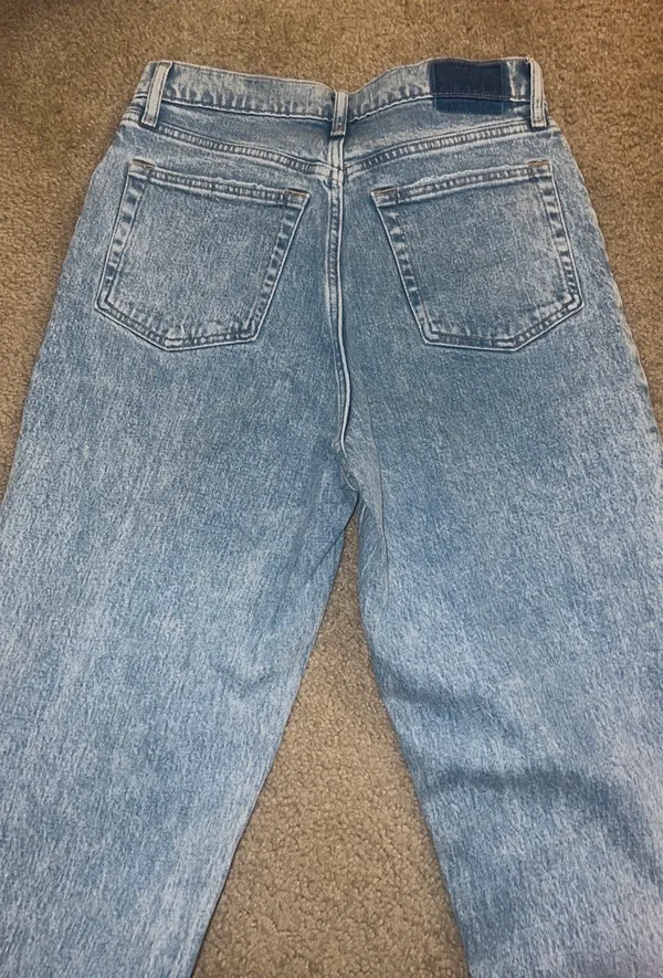 Abercrombie High Rise 90’s Straight Jeans - Image 3