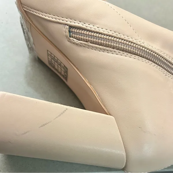 Boots Forever 21 Chic Beige Heeled Boots 7 1/2 - Image 8