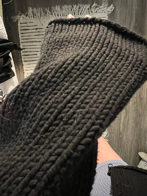 Gap Crochet Zip Up - Image 4