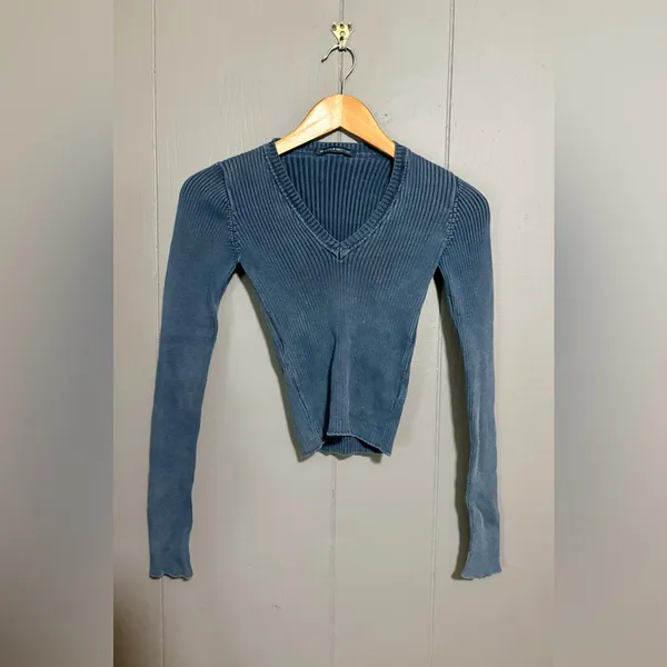 BRANDY MELVILLE Blue V-Neck Ribbed Sweater - Image 2
