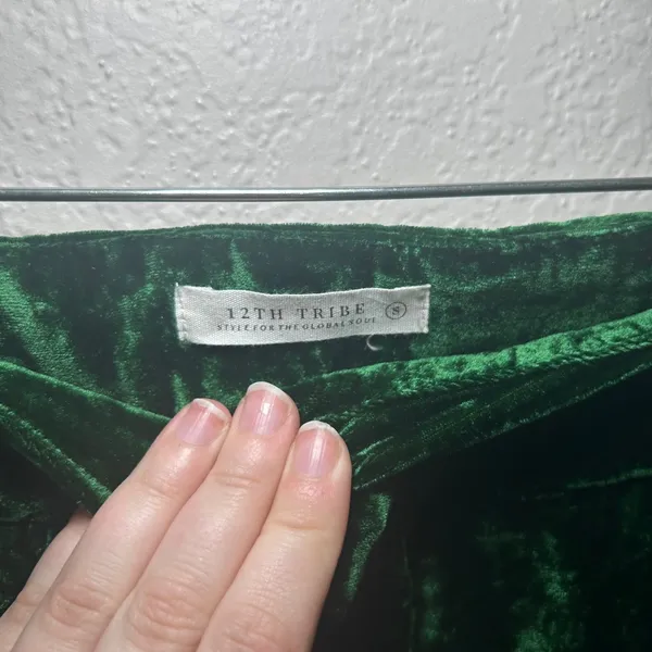 12th Tribe Emerald Green Crushed Velvet Wide Leg High Waisted Pants Small NWT - Image 4