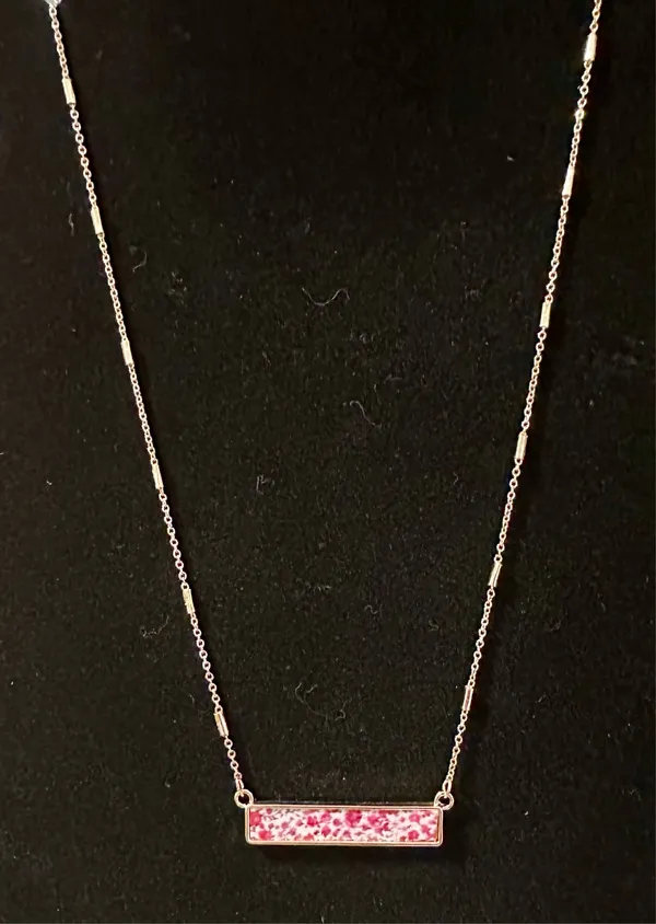 Boutique Gold pink floral pendant necklace - Image 3