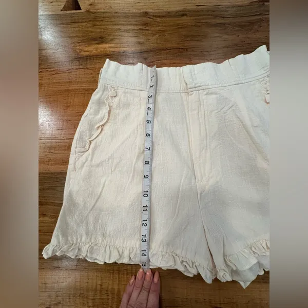 EUC VINTAGE CREAM high waist shorts side pockets - Image 4