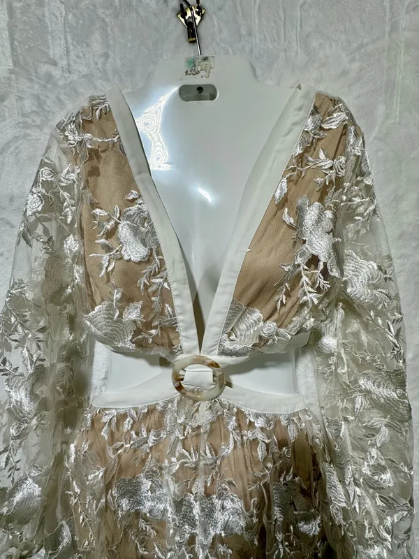 Blithe Rose Floral V Neck Corset Back lace Long sleeve Romper NWT size Small - Image 5