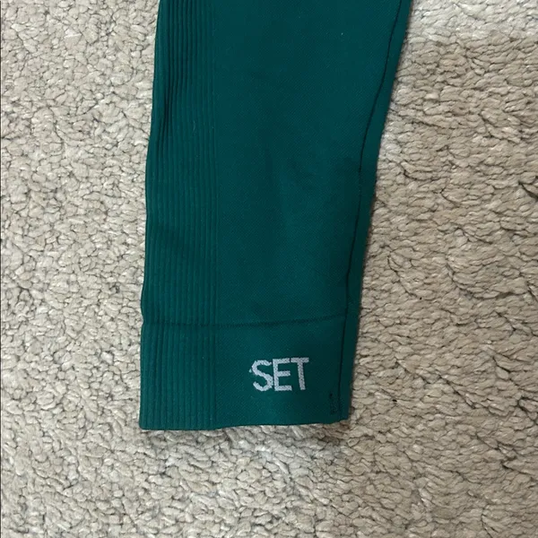 Set Active size M leggings EUC - Image 4