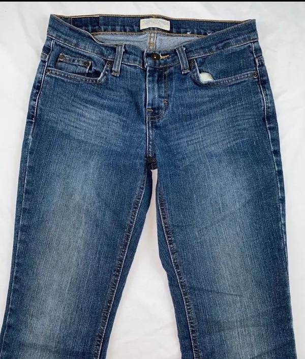 American Eagle Jeans - Image 2