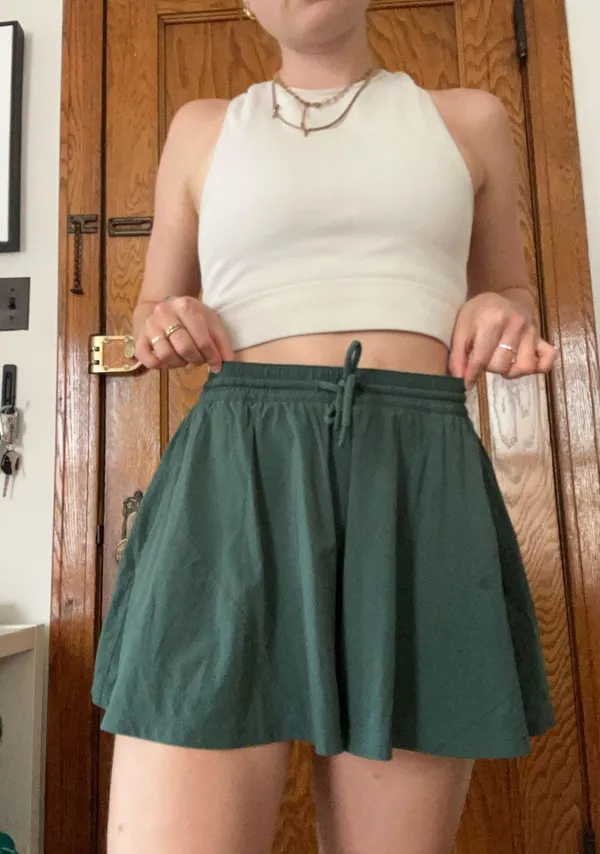 Wilson Sporting Goods Tennis Shorts Green Size M - Image 3