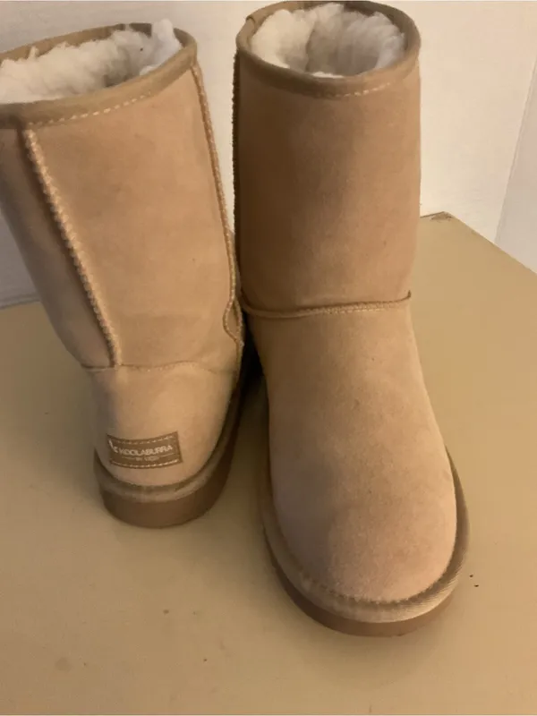 Koolaburra by Uggs women Tan Short classic short koola Boots US 9 - Image 9