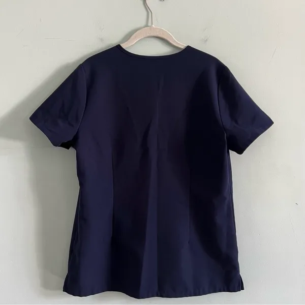 FIGS Casma FIONx Three Pocket Navy Blue Short Sleeve Scrub Top - Image 5
