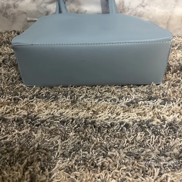 Light Blue Structured Tote Handbag with Gold Hardware - Image 7