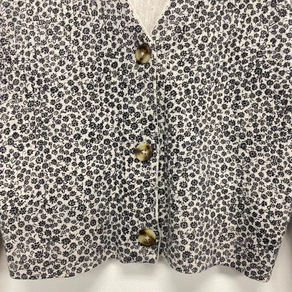 Madewell women's cropped ditsy floral ivory black sweater cardigan sz S 3 button - Image 5