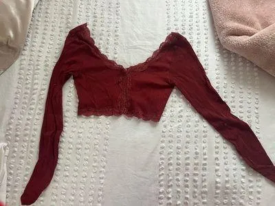 Long Sleeve Crop Top - Image 2