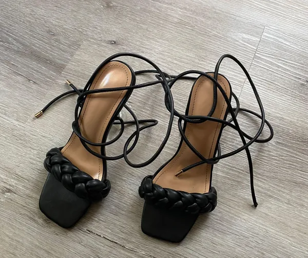 Shoes Black Size 7 - Image 2
