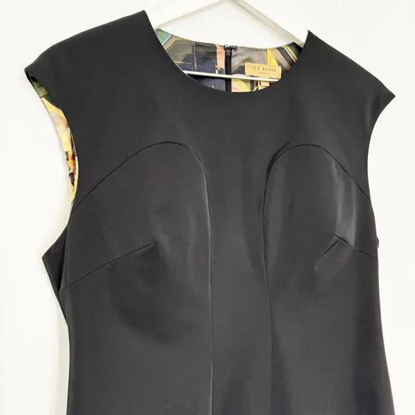 Ted‎ Baker Sheath Dress Size 4 Black Cap Sleeve Round Neck Corporate Chic Siren - Image 2