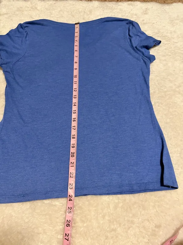 District made medium Royal Blue Tennessee Smokies Baseball v-Neck Graphic Tee - Image 3