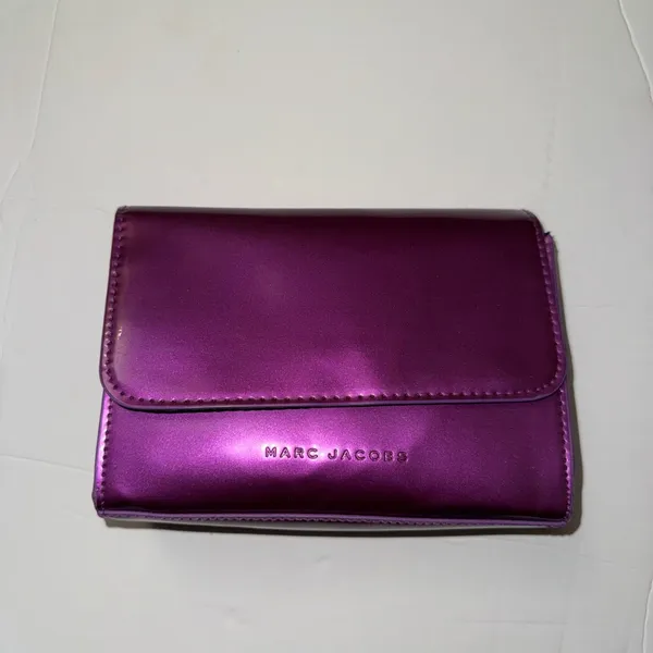 Authen Marc Jacobs Cosmetic Bag w/Lining Glossy Purple & Green. 7x5x2 - Image 10