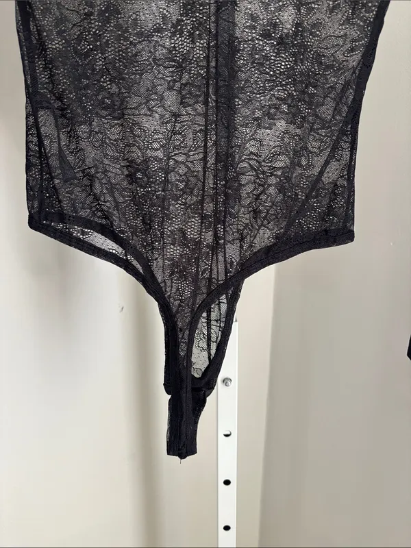 Anthropologie Deep V-Neck Lace Black Sheer Long Sleeve Bodysuit Size Small Layer - Image 5