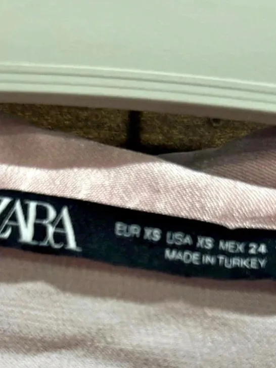 Zara pink satin effect crop top button up Size XS - Image 7
