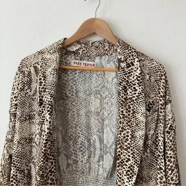 Free‎ People Wild Nights Snake Print Kimono Duster Brown Size S - Image 4