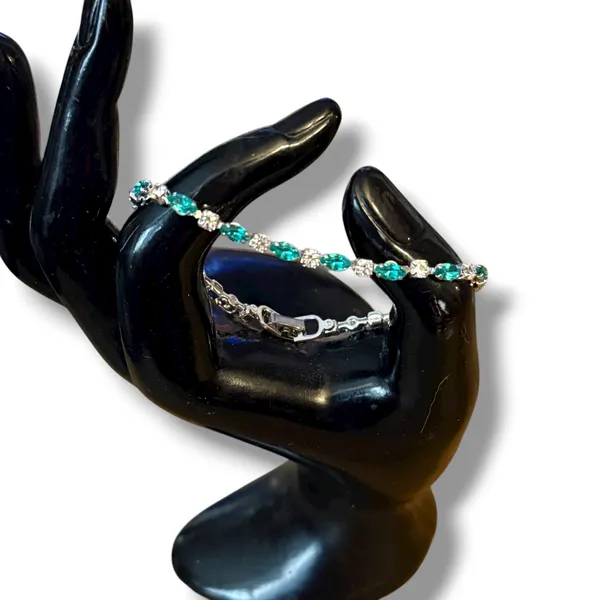 Silver tone teal and clear tennis bracelet - Image 4