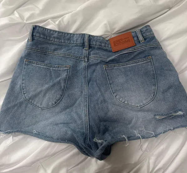 Princess Polly denim shorts - Image 2