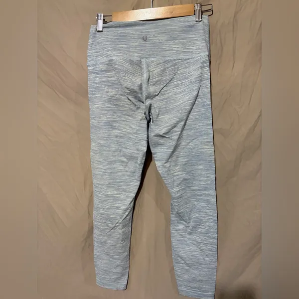 Lululemon Wunder Under High-Rise Tight 25" *Luxtreme size 10 - Image 3
