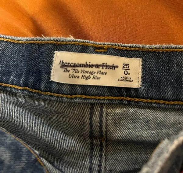Abercrombie Jeans - Image 2