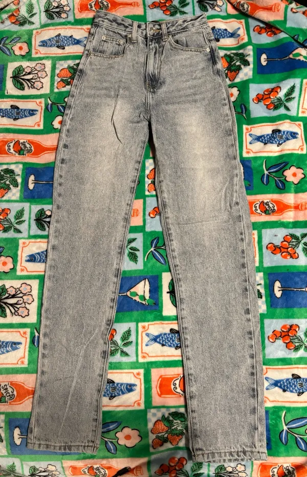 White Fox Who's That Girl Straight Leg Denim Jeans - Image 3