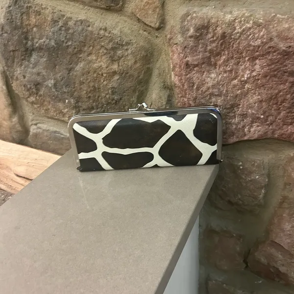 Wallet Giraffe Pattern Long Wallet Preowned light fading Black - Image 8