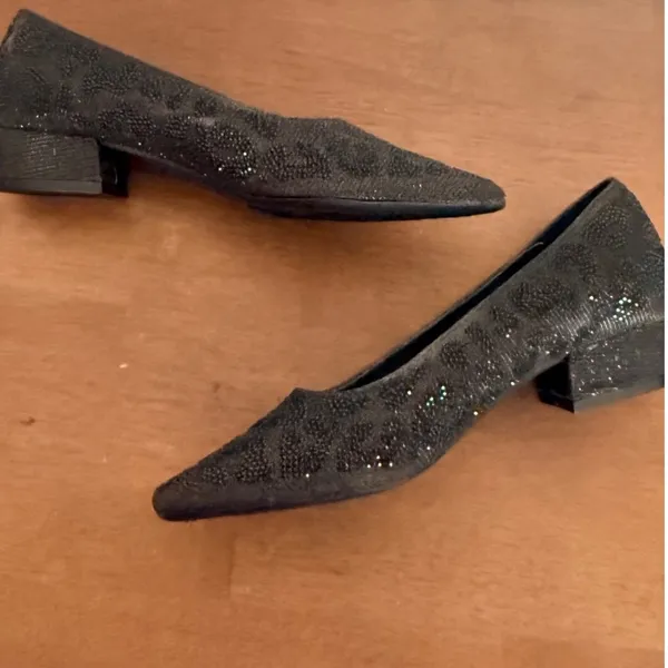 Carolyn Tucker Women Black Leopard Sparkle‎ Pointed Toe Low Block Heels Shoes 6 - Image 9